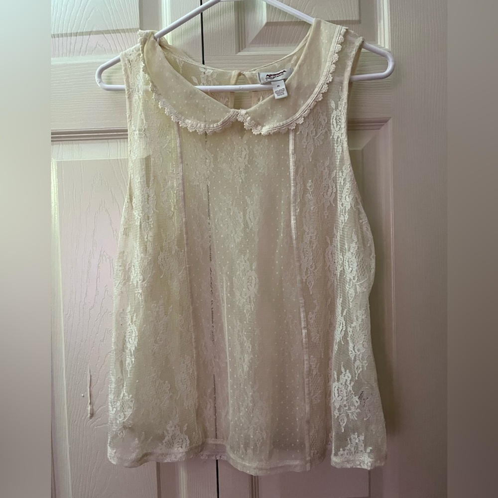 XL Sheer Lace Sleeveless Top